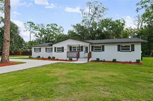 1725 Walker Rd, Lakeland, FL 33810 - Photo 2