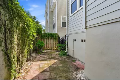 3315 W De Leon Street #18, Tampa, FL 33609 - Photo 32