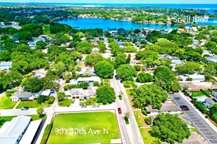 301 30th Ave N, Saint Petersburg, FL 33704 - Photo 1