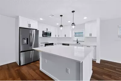 1849 New Hampshire Avenue NE, Saint Petersburg, FL 33703 - Photo 10