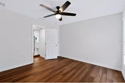 1849 New Hampshire Avenue NE, Saint Petersburg, FL 33703 - Photo 20