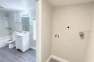 6219 N 43rd St, Tampa, FL 33610 - Photo 6