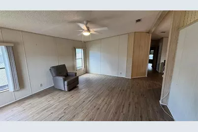 1001 Starkey Road #329, Largo, FL 33771 - Photo 4