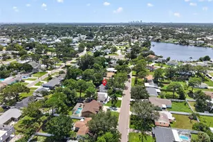 9025 1st St NE, Saint Petersburg, FL 33702 - Photo 30