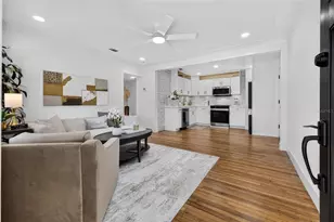 9025 1st St NE, Saint Petersburg, FL 33702 - Photo 4