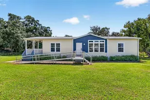 10006 Evanston Ln, Wesley Chapel, FL 33545 - Photo 2