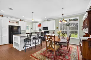 10006 Evanston Ln, Wesley Chapel, FL 33545 - Photo 6
