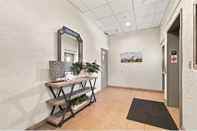 316 8th Street S #304, Saint Petersburg, FL 33701 - Photo 2
