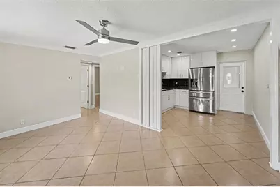 2593 38th Avenue N #B, Saint Petersburg, FL 33713 - Photo 8