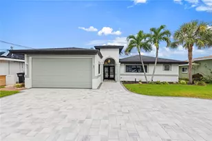 166 Bayside Dr, Clearwater Beach, FL 33767 - Photo 30