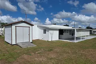 37228 Eileen Ave, Zephyrhills, FL 33542 - Photo 4