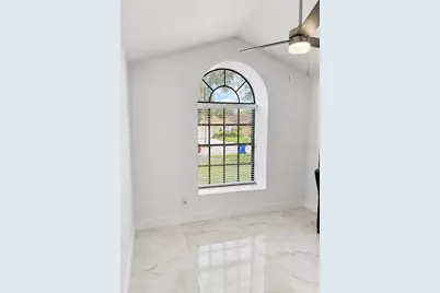 5483 Friarsway Drive, Tampa, FL 33624 - Photo 30