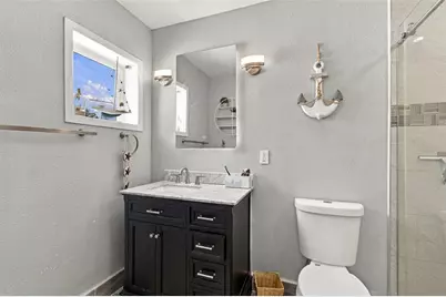 11006 N Oakleaf Avenue, Tampa, FL 33612 - Photo 14