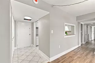 4141 Bayshore Blvd, Tampa, FL 33611 - Photo 10