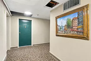4141 Bayshore Blvd, Tampa, FL 33611 - Photo 2