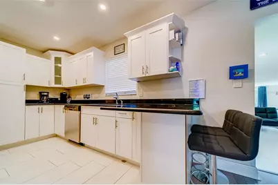 11472 Park Boulevard, Seminole, FL 33772 - Photo 10