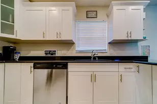 11472 Park Blvd, Seminole, FL 33772 - Photo 14
