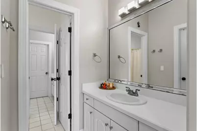 908 Harbour Bay Drive, Tampa, FL 33602 - Photo 32