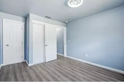 8143 Overlook Place NE, Saint Petersburg, FL 33702 - Photo 14