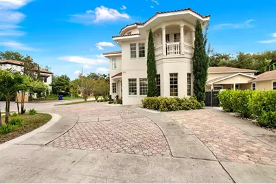 2721 N Royal Court, Tampa, FL 33602 - Photo 2