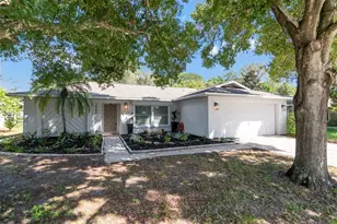 1967 Beckett Lake Dr, Clearwater, FL 33763 - Photo 1