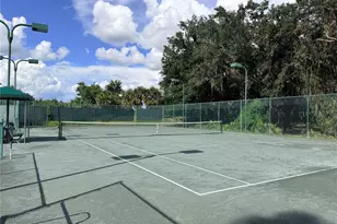 18120 Paradise Point Dr, Tampa, FL 33647 - Photo 32