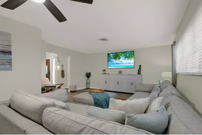 8253 137th Lane, Seminole, FL 33776 - Photo 8