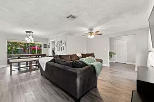 6001 28th St S, Saint Petersburg, FL 33712 - Photo 8