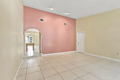 11093 117th Street, Seminole, FL 33778 - Photo 6
