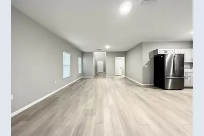 7540 Freesia Trace, Wesley Chapel, FL 33545 - Photo 4