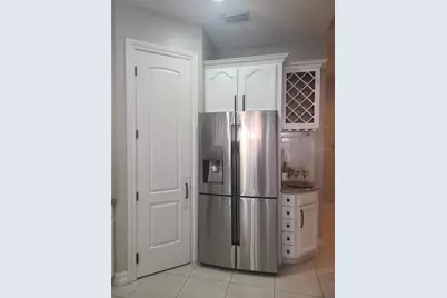 10432 La Mirage Court, Tampa, FL 33615 - Photo 8