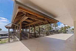 7600 Bayshore Dr, Treasure Island, FL 33706 - Photo 34