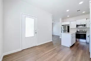 719 19th St S, Saint Petersburg, FL 33712 - Photo 6