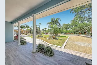 8270 30th Avenue N, Saint Petersburg, FL 33710 - Photo 12