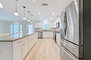 8270 30th Ave N, Saint Petersburg, FL 33710 - Photo 14