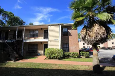 21020 Voyager Boulevard #5, Land O Lakes, FL 34638 - Photo 2