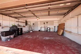 165 97th Ave NE, Saint Petersburg, FL 33702 - Photo 32