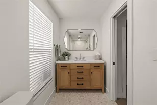 165 97th Ave NE, Saint Petersburg, FL 33702 - Photo 24