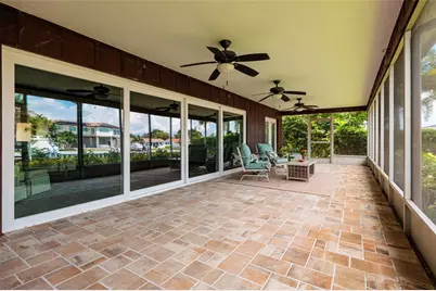 165 97th Avenue NE, Saint Petersburg, FL 33702 - Photo 4
