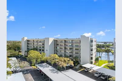 1316 Pasadena Avenue S #303, South Pasadena, FL 33707 - Photo 2