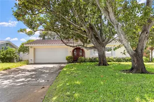 6232 43rd Ave N, Kenneth City, FL 33709 - Photo 1