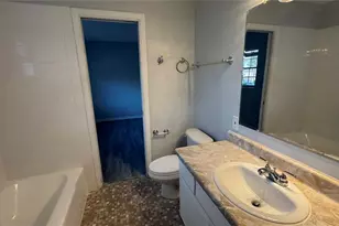 8827 Bay Pointe Dr, Tampa, FL 33615 - Photo 12