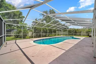 1807 Nova Dr, Valrico, FL 33596 - Photo 2
