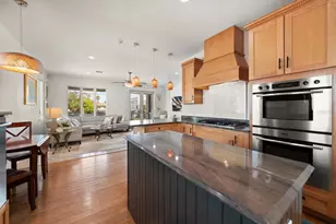 31 81st Ave, Treasure Island, FL 33706 - Photo 14