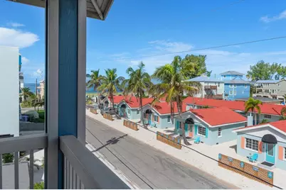 31 81st Avenue, Treasure Island, FL 33706 - Photo 24