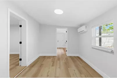 6911 Reindeer Road, Tampa, FL 33619 - Photo 18