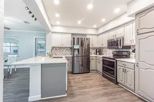 863 Bay Breeze Terrace, Largo, FL 33770 - Photo 10