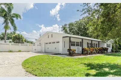 863 Bay Breeze Terrace, Largo, FL 33770 - Photo 2
