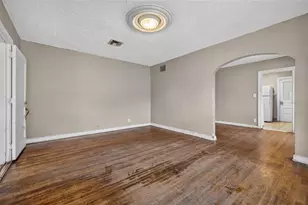 781 16th Ave S, Saint Petersburg, FL 33701 - Photo 4