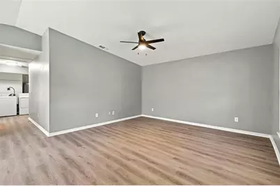 6417 28th Street N, Saint Petersburg, FL 33702 - Photo 8
